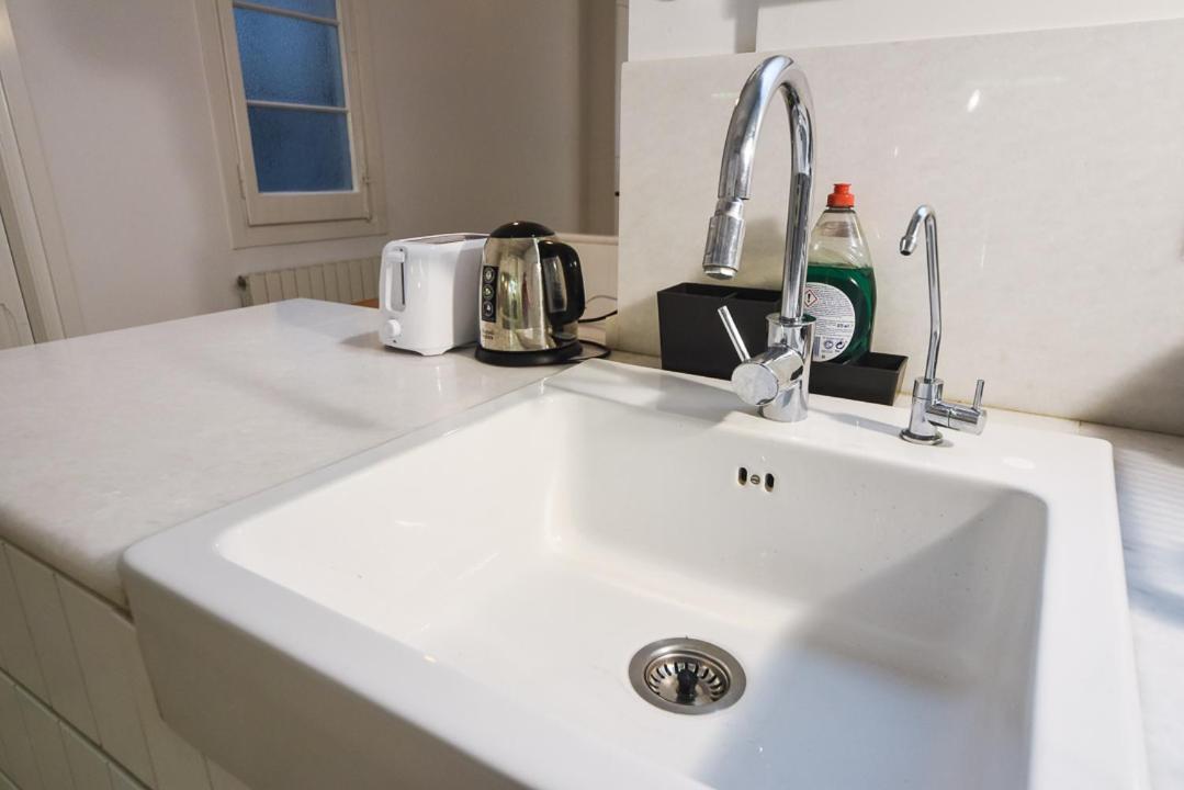 Sagrada Familia Private Rooms Barcelona Bagian luar foto